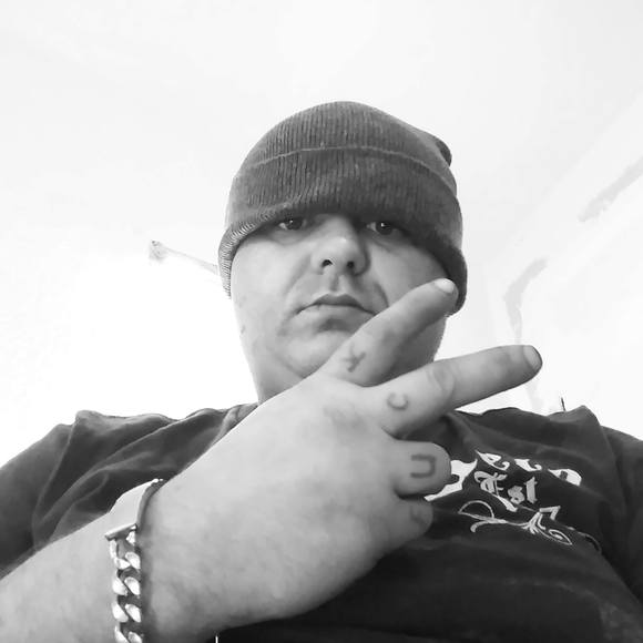 Meet your Posher, Matthew - Picture 1 of 1